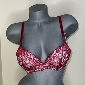 Push Up Padded Plunge T- Shirt Underwire Bra. NWT